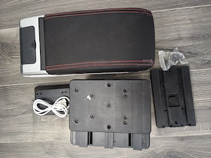 Cotiera auto universala cu 2 porturi USB,model 7H, negru, cusatura rosie , culisanta si rabatabila, 