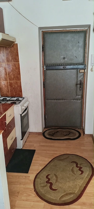Dau în regim hotelier garsonieră in 7 noiembrie  - imagine 2