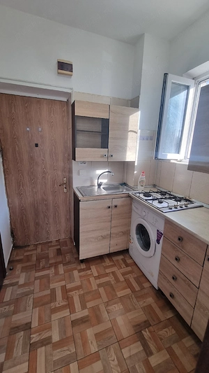 Garsoniera semidecomandată zona Abator Constanța  - imagine 7