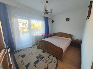 Apartament cu 4 camere de vanzare - imagine 2