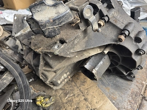 Cutie de viteze ford connect 1.8 tdci - imagine 3