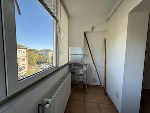 Apartament cu 3 camere, decomandat, 2 balcoane - Soarelui - imagine 7