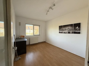 Apartament cu 3 camere, decomandat, 2 balcoane - Soarelui - imagine 2