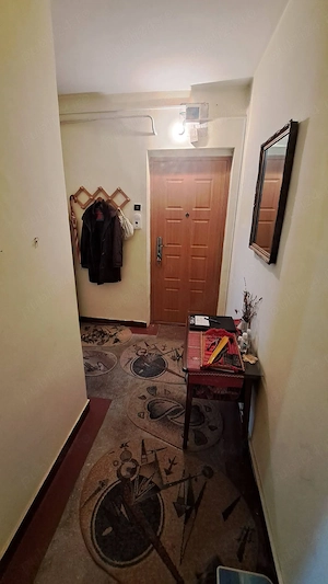 Vand apartament cu 2 camere semidecomandat, 51 mp, etaj 3 - imagine 2