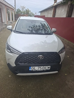 vand toyota corola cross  - imagine 3