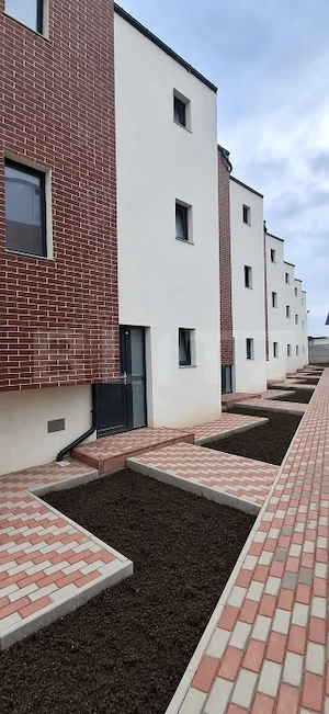 Casa cu vedere la lac, 120 mp, zona Rediu 