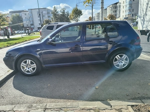 Vând golf 4 motor 1.4 benzină  - imagine 5