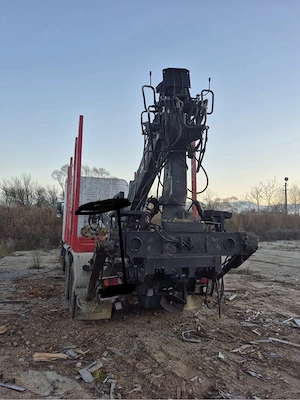 Camion forestier