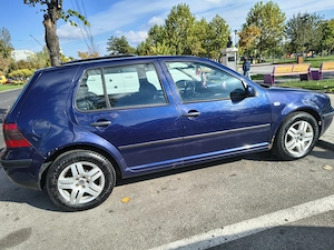 Vând golf 4 motor 1.4 benzină  - imagine 8