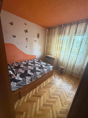 Apartament cu 3 camere, 54 mp, semidecomandat, et 2, zona Craiovita Noua - imagine 4