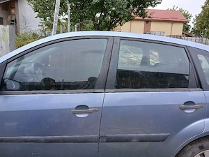 ford fiesta - imagine 2