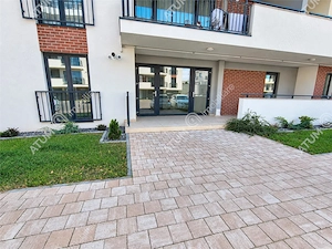 Spatiu comercial de 59 mp cu terasa 55 mp si 2 locuri de parcare Sibiu - imagine 11