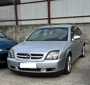 Opel Vectra 2005 adaptat pt pers cu dizabilități, 1.9 CDTI (cutie automată   convertizor defect)