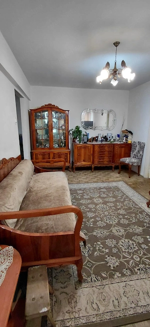 Apartament cu 2 camere,de vanzare in Grigorescu cu lift si balcon - imagine 2