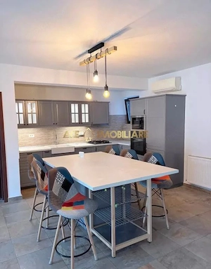 2 Camere de inchiriat | P-ta Romana | Centrala | Mobilat Partial | 95MP