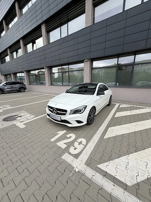 Mercedes benz CLA220
