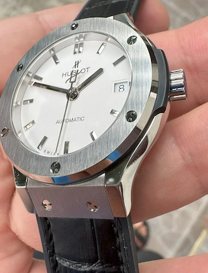 Hublot Classic Fusion Bang 38 mm White