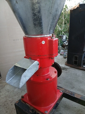 Vând granulator KL 200 PTO