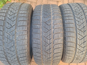 de vanzare 3 anvelope  de iarna , Pirelli Sottozero 3 205/40 R17 – DOT 35/2022 – profil 5,7–6 mm , M - imagine 2
