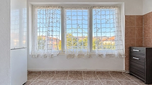 Apartament 2 camere de vanzare, decomandat,  zona Lipovei - imagine 2