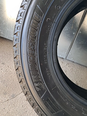 1 anvelopa 215.70.15C Bridgestone - imagine 3