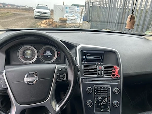 Masina personala -Volvo XC60 D5 Ocean Race 2012, diesel, 215 CP, 2400 cmc - imagine 3