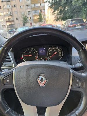 Autoturism Renault Laguna 3 Facelift 2.0 dCi 2012 - imagine 6