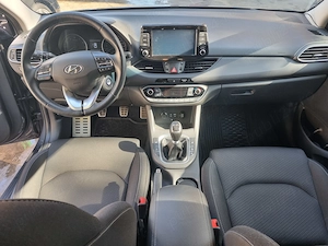 Hyundai i30 Fastback - Stare perfecta, foarte putin folosita. Masina foarte fiabila. - imagine 7