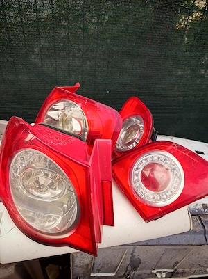 Stopuri spate Volkswagen pasat b6