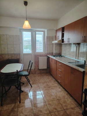 Închiriere apartament 2 camere ultracentral Ploiești  - imagine 2