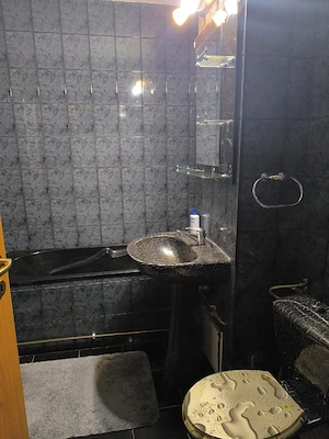 Proprietar închiriez apartament cu doua camere decomandat  - imagine 4
