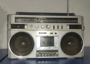 Radio casetofon Sanyo