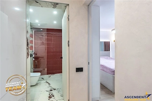 Apartament cu 2 camere, amenajat de designer, cu un concept interior elegant  #537;i finisaje atent  - imagine 13