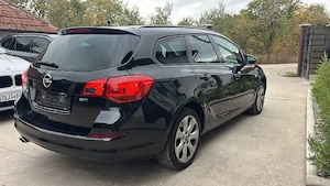 Vand Opel Astra J - imagine 2