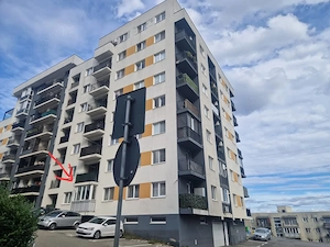 Apartament  2 camere,, 44 m , renovat recent, situat in Baciu.