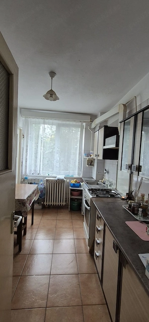 Apartament de vanzare, 4 camere- direct proprietar - imagine 2