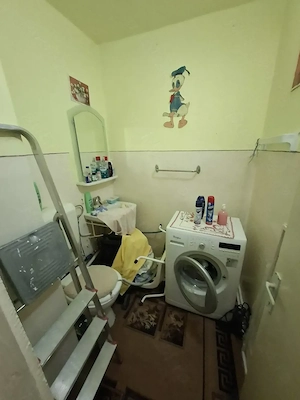 Vând apartament cu 3 camere confort 1 decomandat  bloc de 4 etaje  - imagine 7
