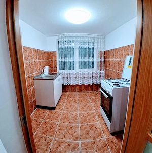 Inchiriez apartament 3 camere  - imagine 4