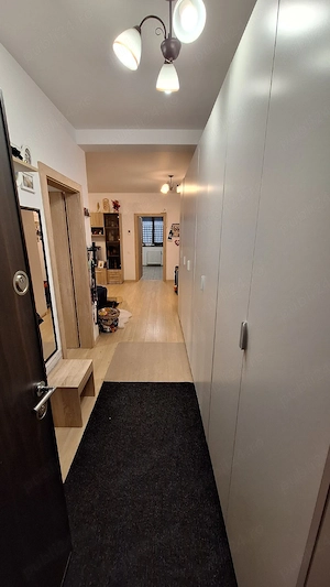 Inchiriez apartament cu 3 camere - imagine 3