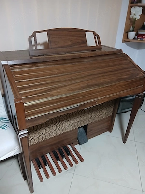 Pianină de vanzare 