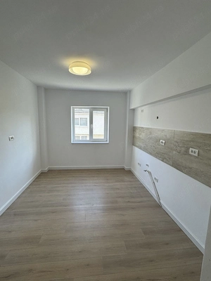 Inchiriere 3 cam  decomandat Ultracentral Horezu - NOU renovat - imagine 4