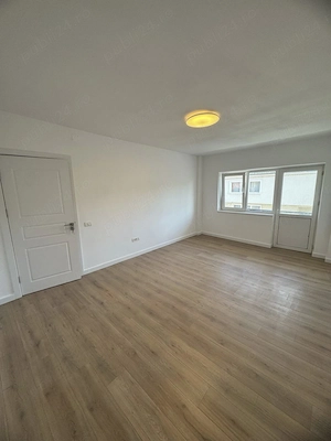 Inchiriere 3 cam  decomandat Ultracentral Horezu - NOU renovat - imagine 6
