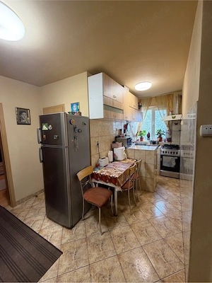 Apartament cu 3 camere Calea Sagului - imagine 4