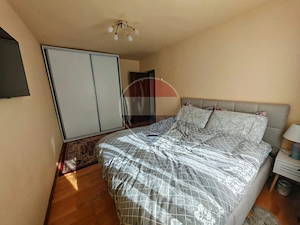 Apartament cu 3 camere de vânzare - imagine 8