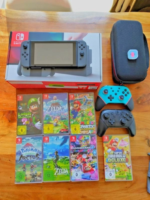 Consola Nintendo Switch V2 cu jocuri 