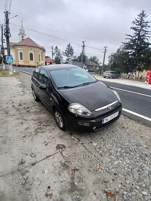 De vânzare Fiat punto 1.4 benzină,  an 2010 - imagine 2