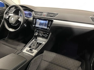 Skoda Superb - imagine 8