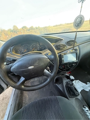 Dezmembrez ford focus 1.4 , 1999 - imagine 2