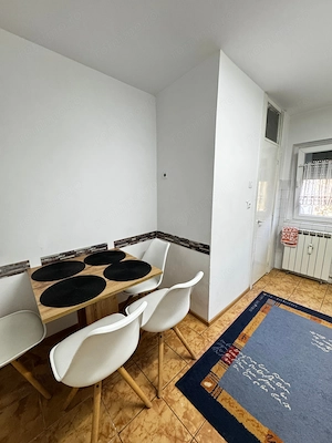 Apartament 3 camere de închiriat – Zona Decebal - imagine 2