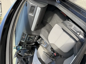 Volkswagen Jetta Hybrid 1.4 TSI DSG Automată   2014 - imagine 5